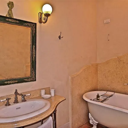 Sleeps 26 With Pool Air Con And Wifi *