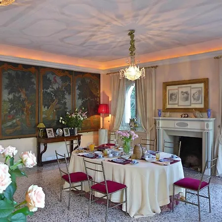Sleeps 26 With Pool Air Con And Wifi * Blevio