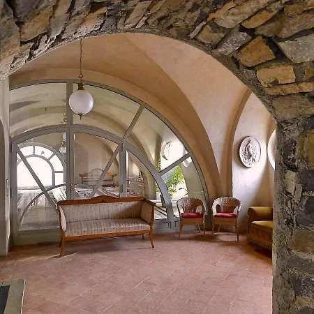 Villa Sleeps 26 With Pool Air Con And Wifi