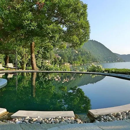 Sleeps 26 With Pool Air Con And Wifi