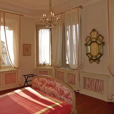 Sleeps 26 With Pool Air Con And Wifi Blevio